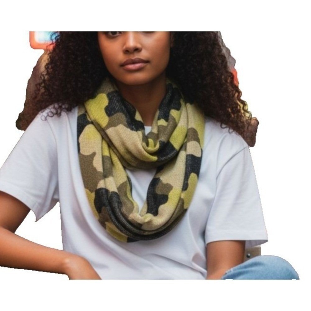 Michael Kors Infinity Scarf Women O/S Green Camo Print Winter Knit Designer NWT
